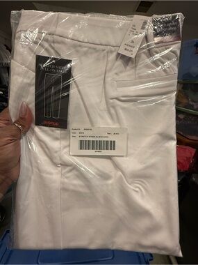 NWT Avenue White Stretch Sateen Pull-On Pants